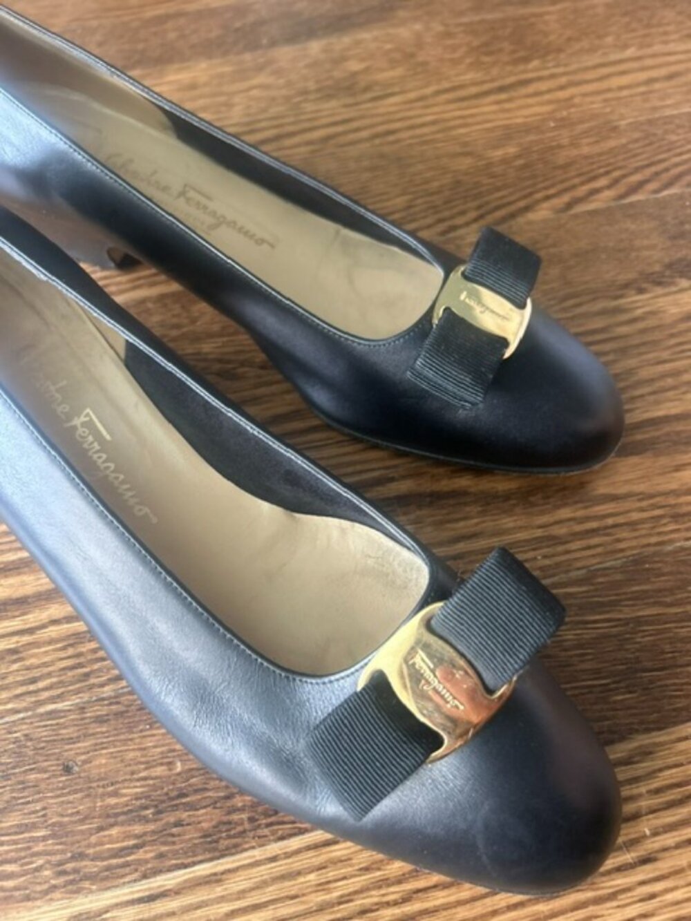 Salvatore Ferragamo Boutique Lillaz Vara Bow Black Calf Pumps Made In Italy 10A